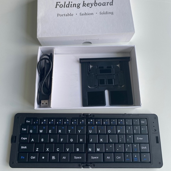 Folding Keyboard - Picture 4 of 4